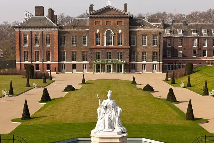 Hyde Park & Kensington Gardens Walking Tour: Historic Central London Stroll photo 6