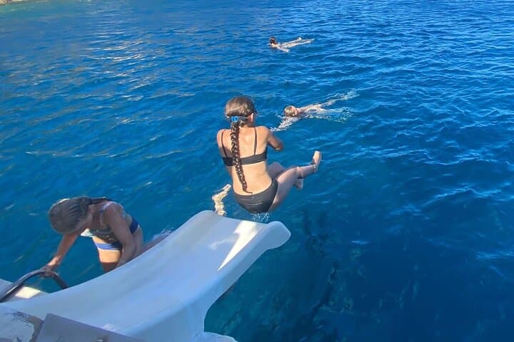 Cadaqués Swimming Adventure: Sail Cap de Creus & Swim Sa Conca photo 2