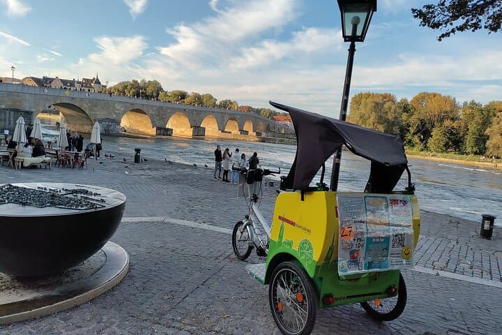Regensburg Pedicab Tour: 60-Minute Rickshaw Excursion Through the Old City