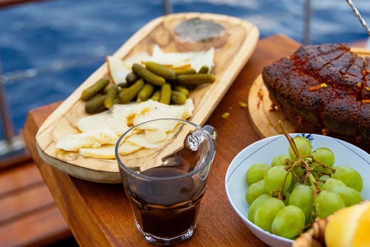 Sunrise Breakfast Cruise on Madeira: Garajau Morning Tour photo 3