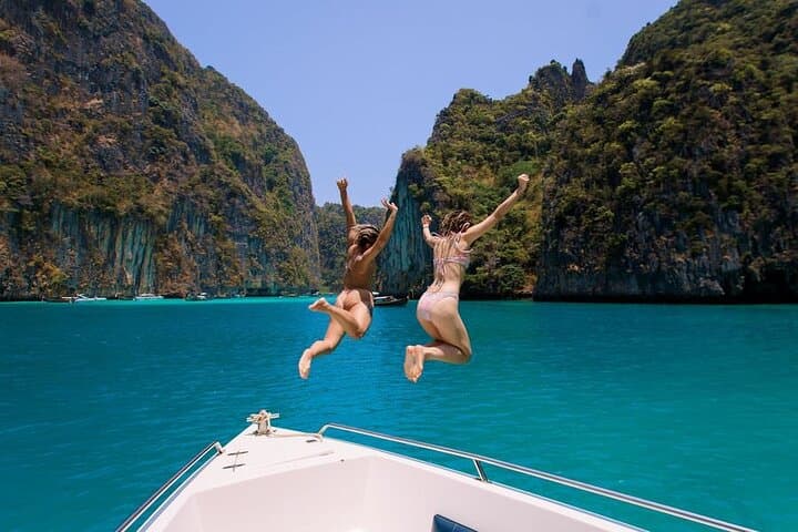 Phi Phi Islands Ferry Yacht Snorkel Day Trip from Phuket