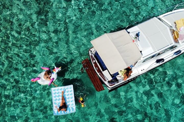 La Maddalena Boat Tour: Pink Beach, Natural Pools & Sardinian Lunch