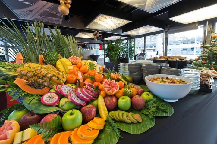 Private Eiffel Tower Tour & Seine Lunch or Dinner Cruise — Paris River Dining Experience photo 2
