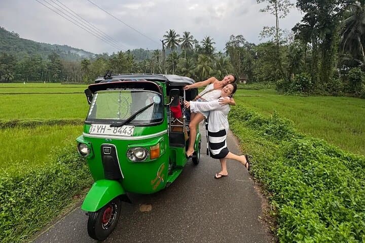 10-day-sri-lanka-itinerary-colombo-to-galle-safaris-tea-train