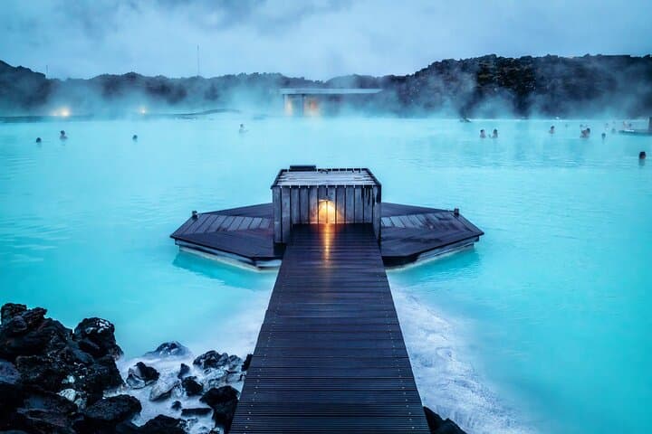Blue Lagoon Private Transfer: Reykjavik to KEF Airport with Spa Drop-Off photo 4