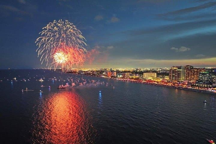 Fort Lauderdale 4th of July Fireworks Cruise Aboard the Sea Rocket photo 3