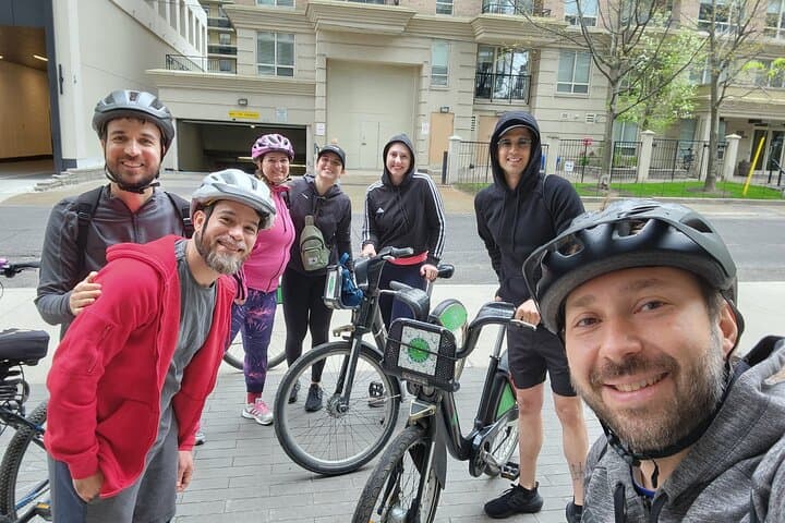 Harbourfront to Toronto Islands: Budget-Friendly Bike Tour Guide photo 4