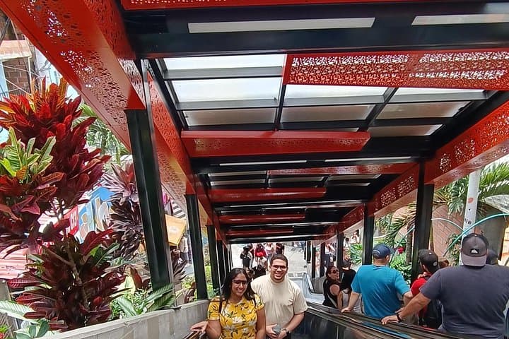 Explore Medellín’s Transformation: Private Tour of City Sights and Commune 13 photo 4