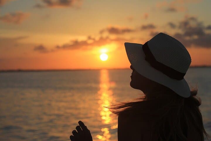 Sunset Catamaran to Isla Mujeres from Cancún — Sunset Sail & Beach Stop
