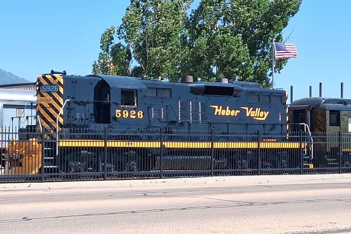Ride the Heber Valley 1899 Steam Train to Deer Creek Reservoir and Midway Farms