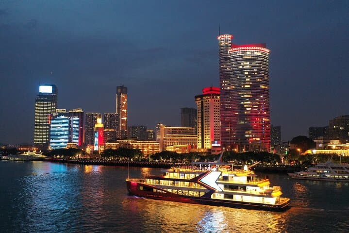 Xiamen Night Cruises and Zhongshan Road: Two Evening Routes for Food, Lights, and Coastal Views