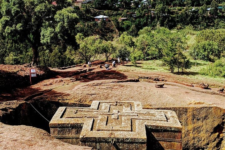 Exploring Lalibela's Rock-Hewn Churches: 2-Day Solo Itinerary with Asheton Maryam Hike photo 2