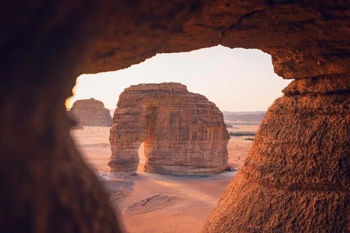 AlUla Cultural Experience: Private Tour of Hegra, Maraya & Elephant Rock photo 4