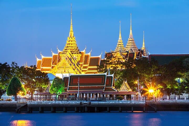 Neon Nights and River Breezes: Bangkok Chinatown Tuk-Tuk Food & Culture Tour