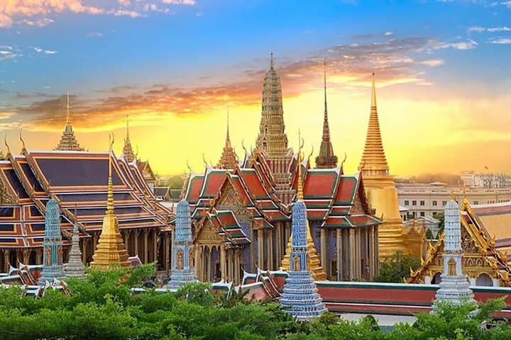 Neon Nights and River Breezes: Bangkok Chinatown Tuk-Tuk Food & Culture Tour photo 4