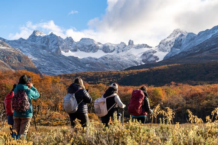 Trekking to Laguna Esmeralda: Emerald Lagoon Hike from Ushuaia photo 3