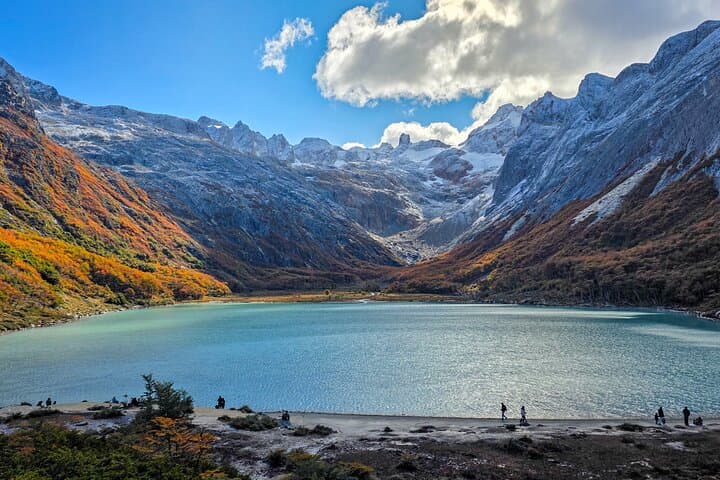 Trekking to Laguna Esmeralda: Emerald Lagoon Hike from Ushuaia photo 2