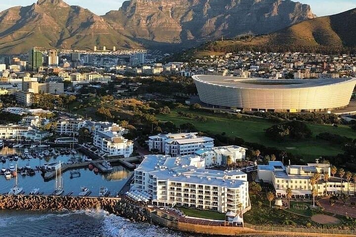 5-Day Private Cape Town Tour: Table Mountain, Robben Island, Cape Peninsula & Winelands photo 3
