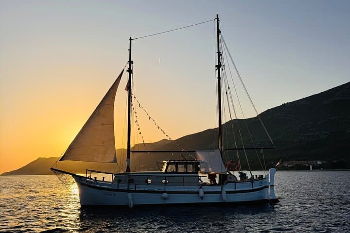 Half-Day Traditional Boat Tour Around Korčula & Badija photo 2