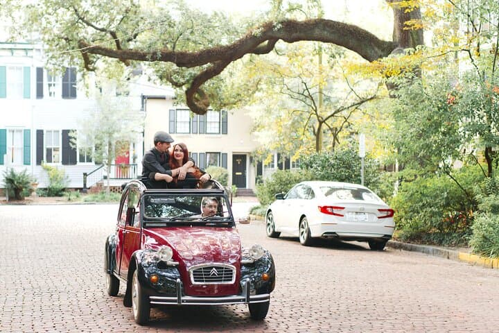 Exploring Historic Savannah by Vintage Citroën: A Private 90-Minute Drive Through Time photo 3