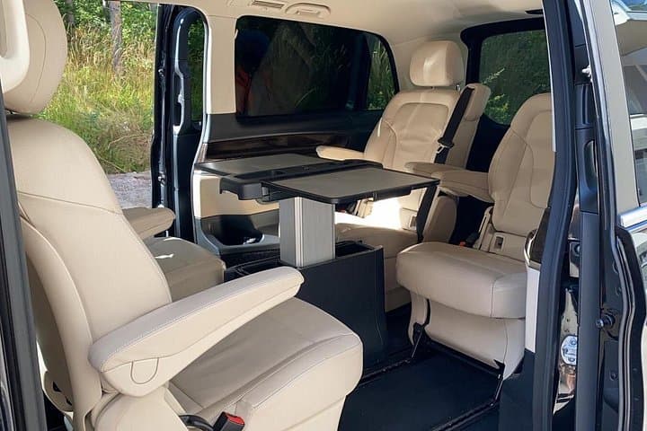 VIP Helsinki & Porvoo Luxury Car Tour — 4-Hour Guided Day Trip photo 3