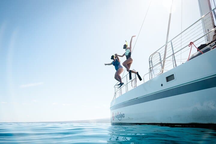 Lanai Coast Snorkel and Sail: Maui Catamaran Adventure to Hulopoe and West Maui Reefs photo 6