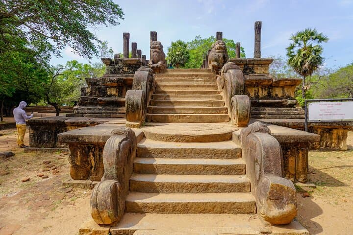 Polonnaruwa Ruins and Minneriya Safari: Full-Day Cultural Tour and Elephant Watch photo 2