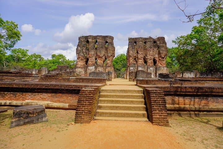 Polonnaruwa Ruins and Minneriya Safari: Full-Day Cultural Tour and Elephant Watch photo 5