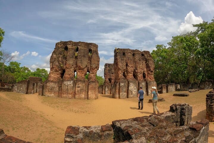 Polonnaruwa Ruins and Minneriya Safari: Full-Day Cultural Tour and Elephant Watch photo 3