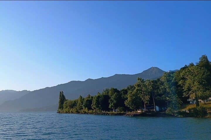 Sunrise Over Lake Thun: Private Dawn Tour from Interlaken & Spiez photo 3