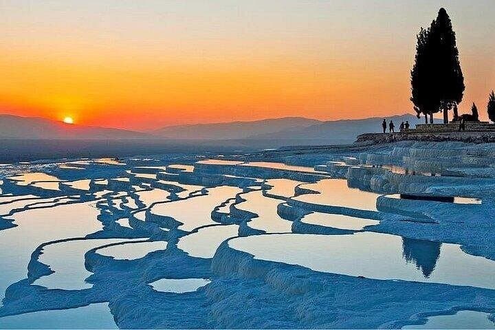 Sunrise Balloons & Thermal Terraces: Pamukkale and Hierapolis Day Trip from Kemer photo 4