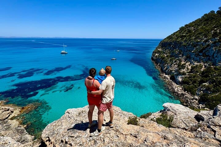 Formentera 4x4 Land Rover Tour: Secret Corners, Lighthouses & Snorkeling photo 1