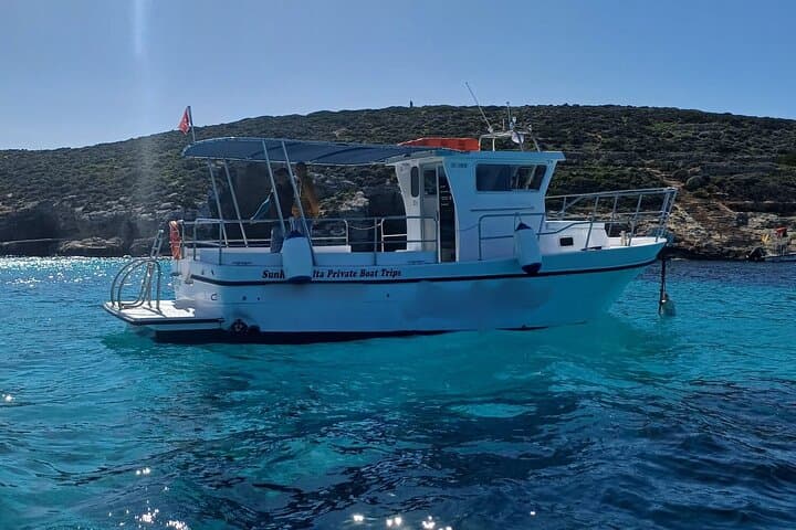 Private Boat Tour and Snorkeling Blue Lagoon and Comino