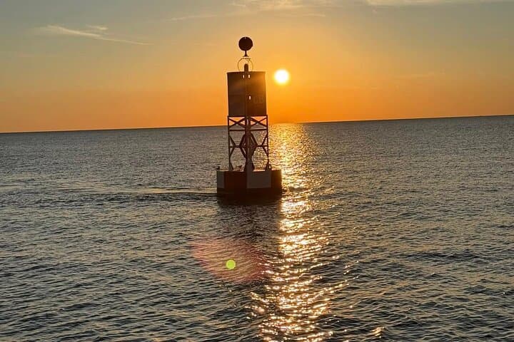 Destin Harbor Sunset Cruise: 2-Hour Choctawhatchee Bay Evening Cruise photo 2