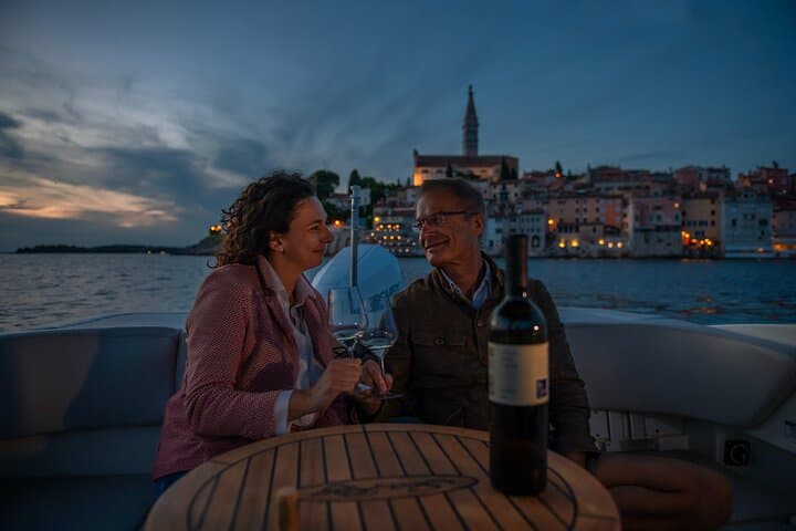 Rovinj Nighttime Private Speedboat Tour with Drinks photo 3