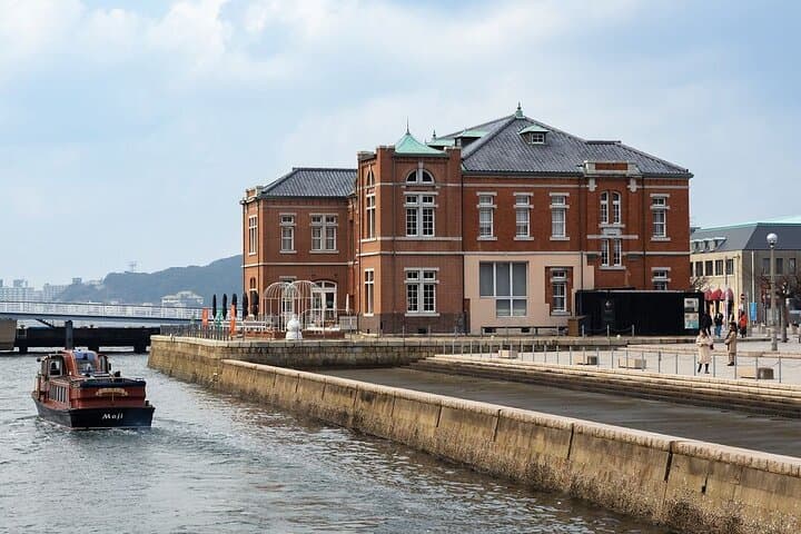 Moji Port to Miyajitake Shrine: Kitakyushu & Shimonoseki Day Tour photo 3