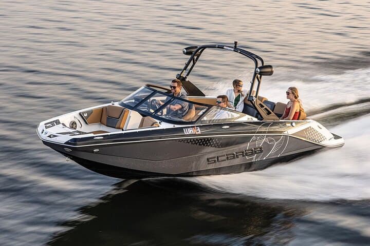 Doha Speed Boat Tour: Skyline Views, Al Safliya & Banana Island Rides photo 5