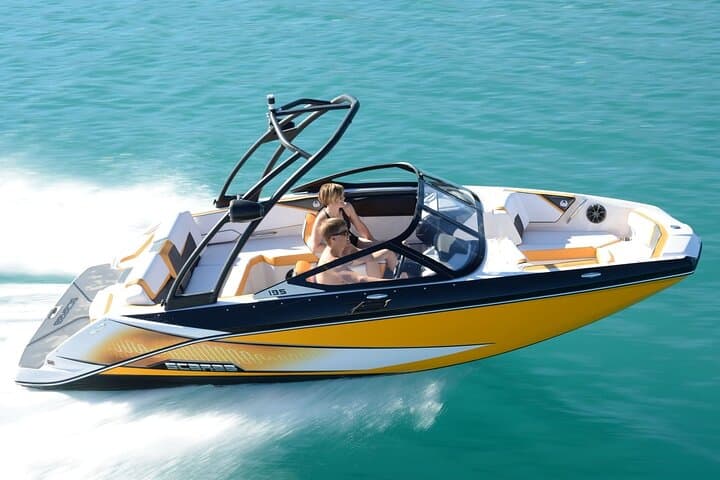 Doha Speed Boat Tour: Skyline Views, Al Safliya & Banana Island Rides