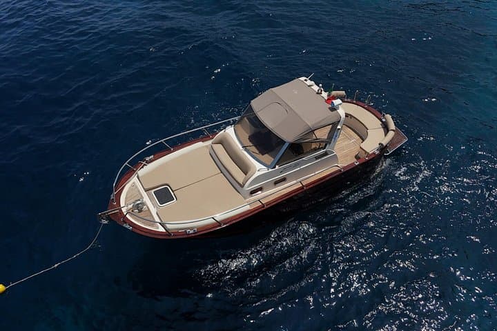 Private Capri & Positano Boat Tour: 8-Hour Couples Cruise from Sorrento photo 2