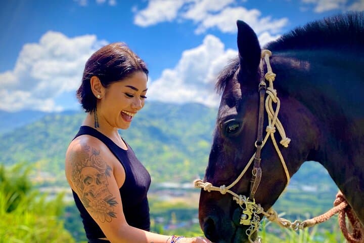 Horseback Ride Through Lush Hills Near Medellín — 5‑Hour Ranch Tour & Peak Views