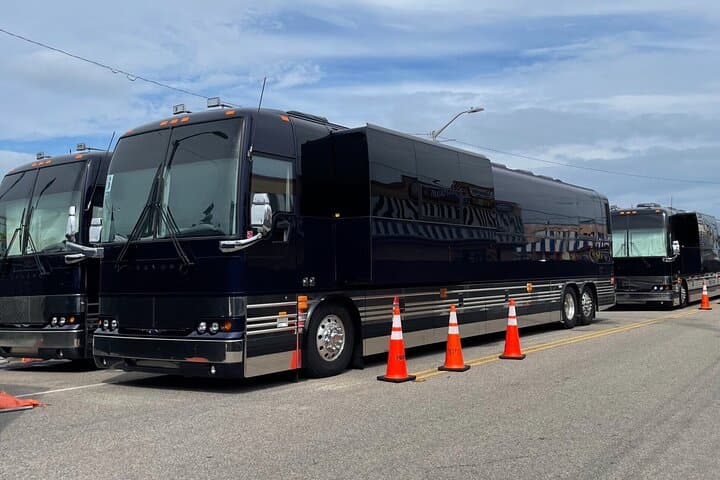 Live the Tour Bus Rockstar Experience in Las Vegas