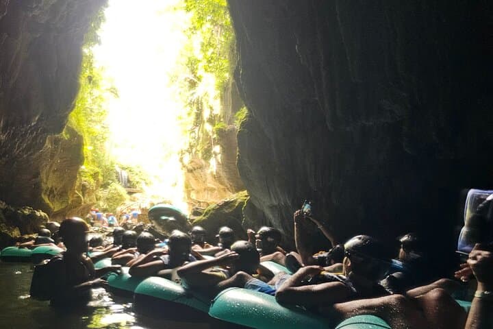 Charco Azul Rainforest Cave Tubing Adventure in Vega Baja photo 3