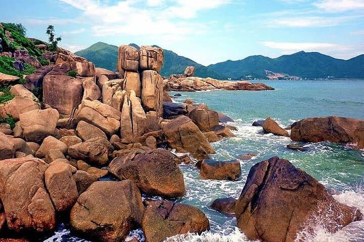 Private Nha Trang Shore Excursion: Temples, Markets & Coastal Rock Gardens photo 6