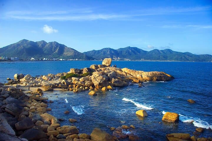 Half-Day Nha Trang Car Excursion: Hon Chong, Po Nagar & Long Son Pagoda photo 2