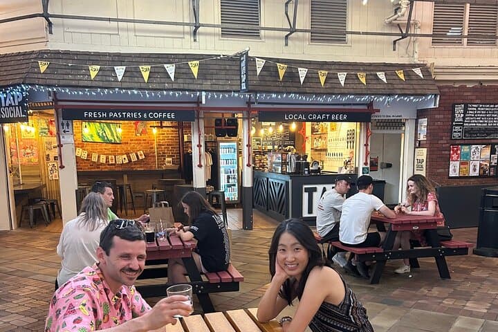 Oxford Pub Walk: Historic Pubs, Local Ales & Evening Walking Tour photo 5