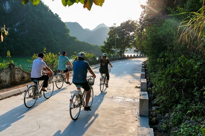 3-Day Luxury Cruise in Halong, Lan Ha & Bai Tu Long Bays photo 5