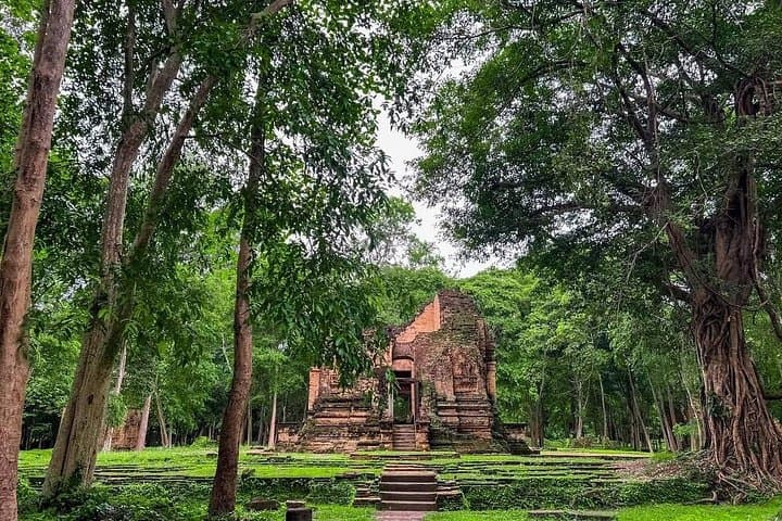 Beng Mealea & Sambor Prei Kuk Temple Tour: Hidden Khmer Treasures from Siem Reap photo 4