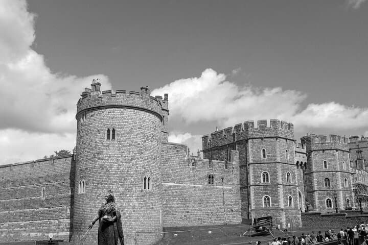 Heathrow to Southampton Private Transfer via Windsor Castle – 2-Hour Windsor Stop photo 3