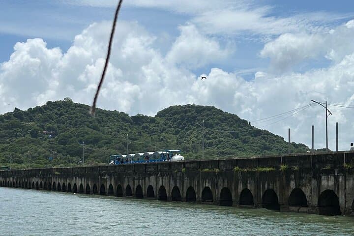 Elephanta Island Caves Guided Tour: Ferry Tickets, Trimurti & Practical Tips photo 2