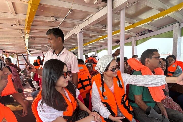 Elephanta Island Caves Guided Tour: Ferry Tickets, Trimurti & Practical Tips photo 3